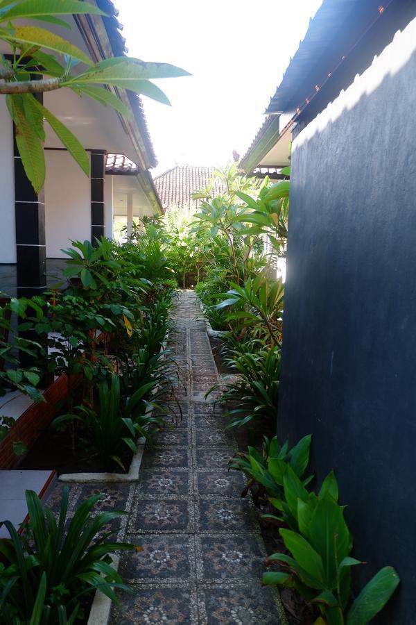 Rajuna Homestay Lembongan Exterior foto