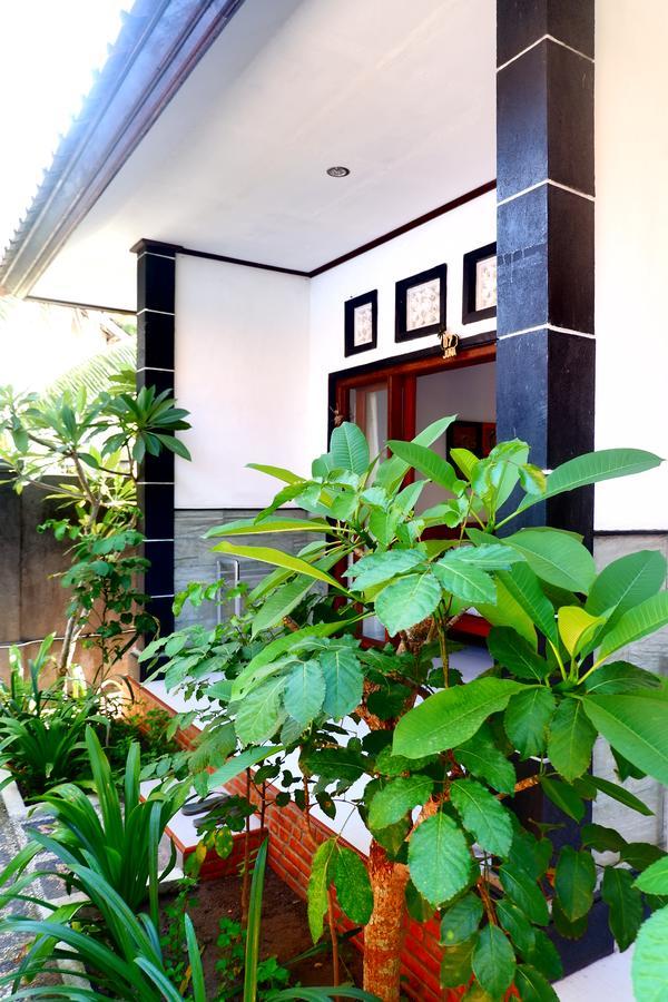 Rajuna Homestay Lembongan Exterior foto